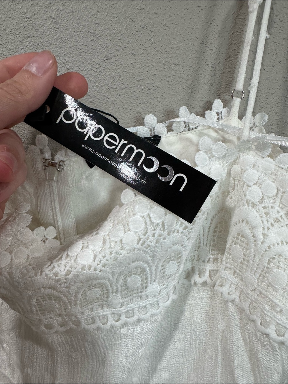 NWT Papermoon White Lace Dress - Picture 6 of 7